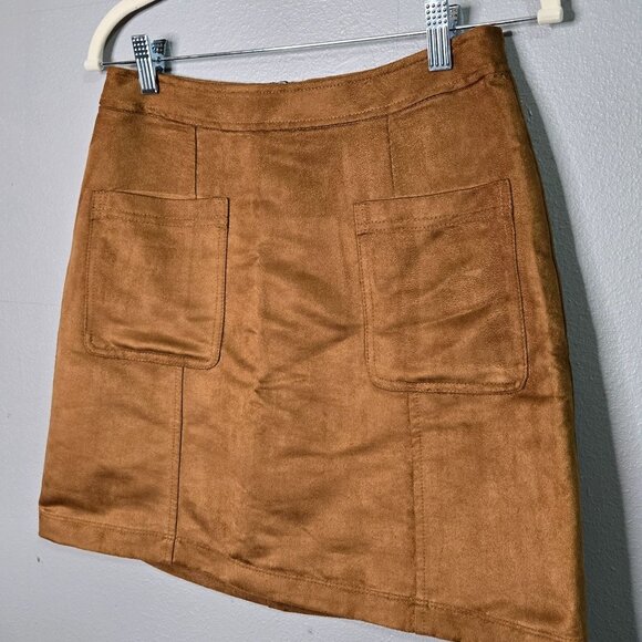 Old Navy Womens sz 4 Faux Suede A-Line Mini Skirt Front Pockets Camel Caramel Br - Picture 4 of 14